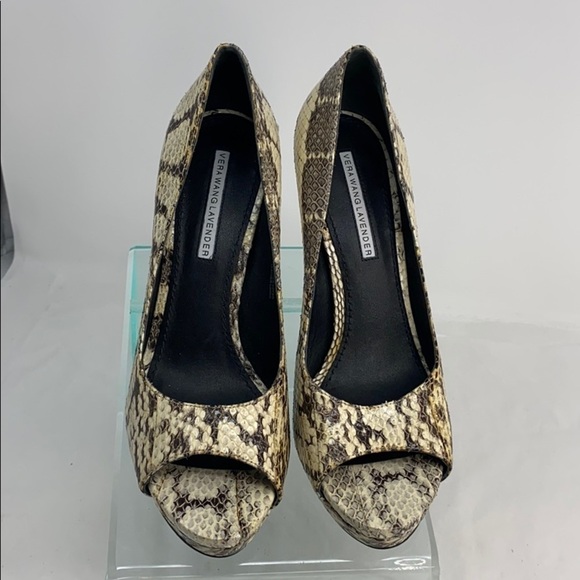 Vera Wang Lavender Sz 7.5M Selima Peep Toe Heels - Picture 2 of 13